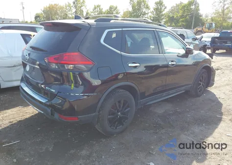 2017 Nissan Rogue Sv z USA, uszkodzony, nr VIN 5N1AT2MV4HC802957